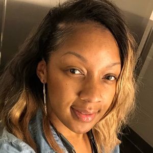 Meet your Posher, Alana